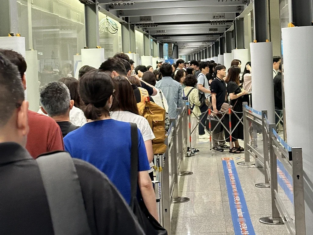 What I Learned When the Global Tech Outage Stranded Me in South Korea